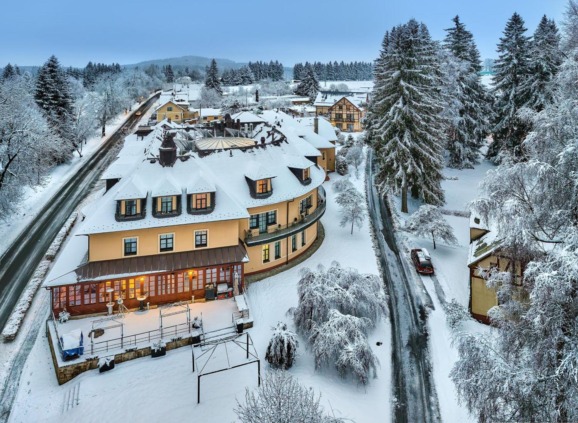 Hotel Morris Relax & Wellness Marianske Lazne Bagian luar foto